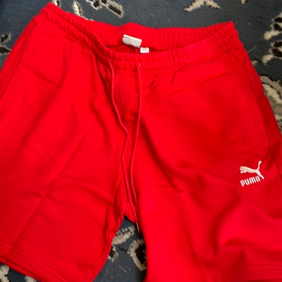 PUMA mens classic logo shorts HIGH RISK RED! XL side pockets zipper back pocket - Picture 1 of 5